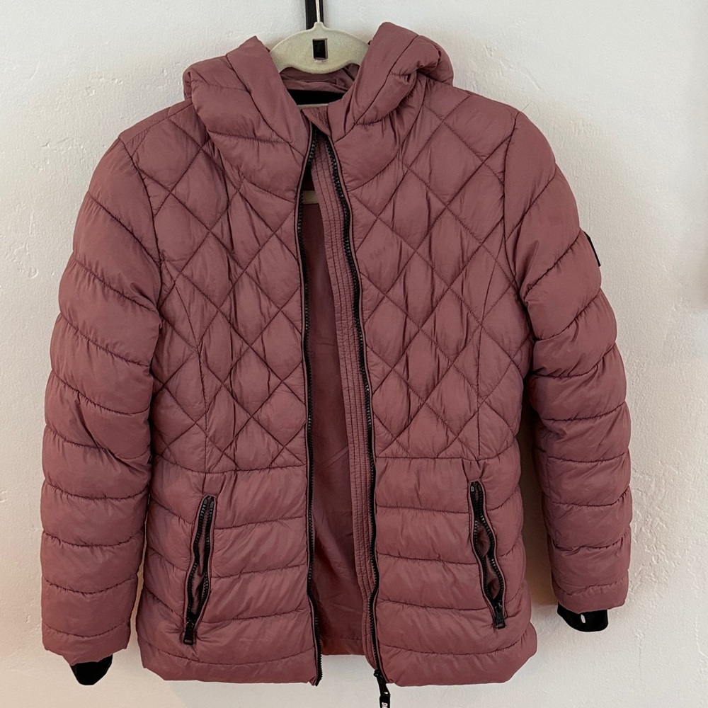 DKNY Girls Quilted Hooded Puffer Jacket in Dusty Rose